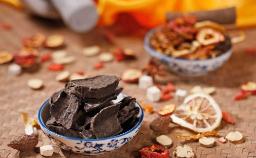 阴斑下血，风药升清