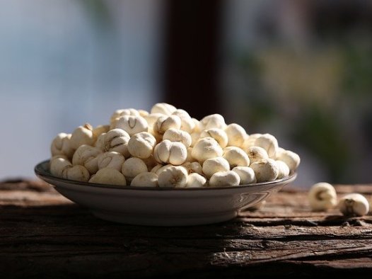 首重脾胃,再培肝肾